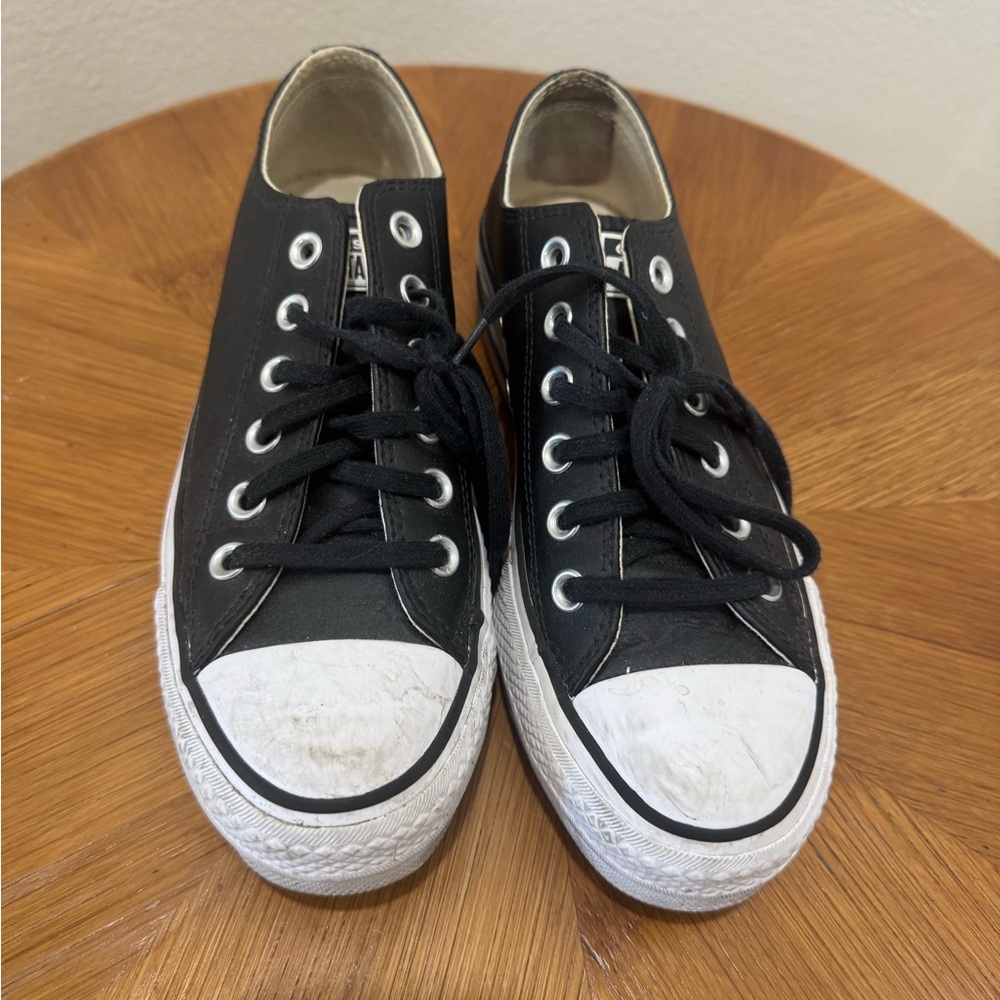Converse black and White Sneakers